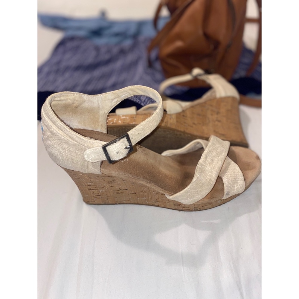 Tom’s wedges size 12